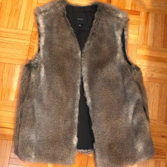Talula Park Slope Vest - Vegan Fur - Picture 4 of 5